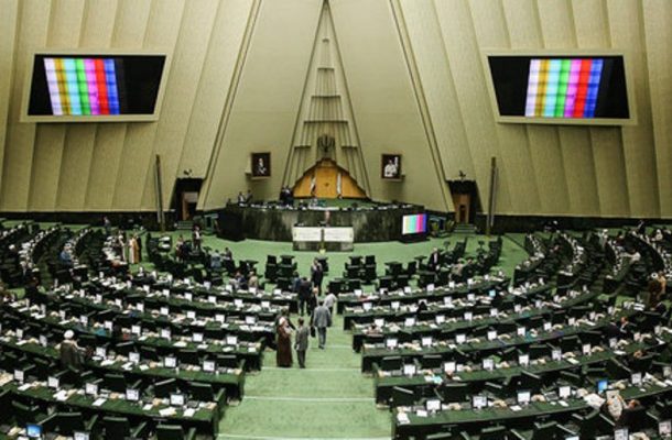 استیضاح وزیر نیرو با ۲۱ امضاء تحویل هیاترئیسه مجلس شد استیضاح وزیر نیرو با ۲۱ امضاء تحویل هیاترئیسه مجلس شد