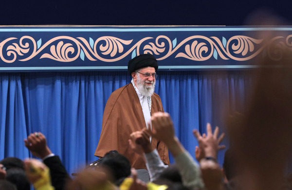 گزارش تصویری/ دیدار دانش آموزان با مقام معظم رهبری گزارش تصویری/ دیدار دانش آموزان با مقام معظم رهبری