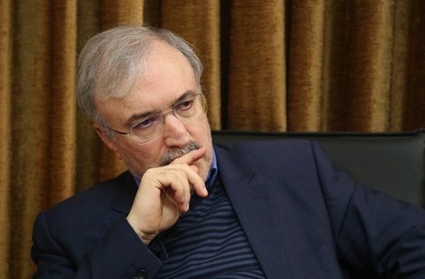 انتقاد تند وزیر بهداشت از وزیر صمت؛ تولید روزانه چند میلیون ماسک عوامفریبی است انتقاد تند وزیر بهداشت از وزیر صمت؛ تولید روزانه چند میلیون ماسک عوامفریبی است