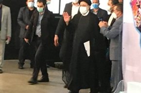 رئیسی در انتخابات ریاست جمهوری ۱۴۰۰ ثبت نام کرد