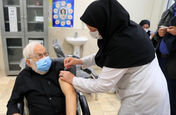 پاسخ وزارت بهداشت به چند پرسش درباره تزریق دوز دوم واکسن کرونا پاسخ وزارت بهداشت به چند پرسش درباره تزریق دوز دوم واکسن کرونا