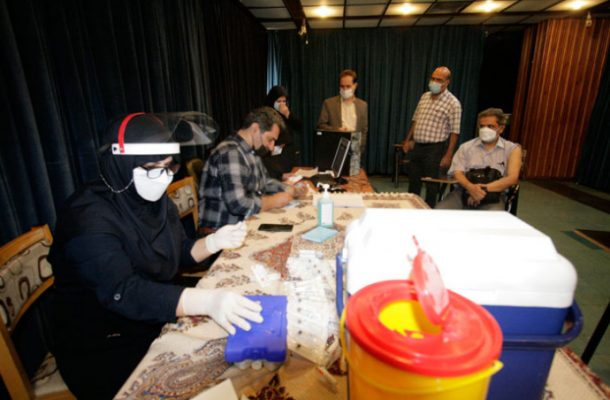 واکسیناسیون دانشجویان متوقف شد / قرار است برنامه جدیدی اعلام کنند / ۳ هزار دانشجوی ساکن خوابگاه واکسینه شده اند