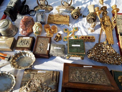 کشف ۴۹۷ قطعه عتیقه قیمتی در رامهرمز کشف ۴۹۷ قطعه عتیقه قیمتی در رامهرمز