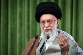 رهبر انقلاب: تبریک دوم مربوط به پیروزی ایران عزیزمان بر رژیم آمریکاست