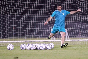 کریم باقری: شما سرت را پایین بینداز و تمرینت را بکن