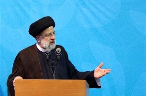 جوان: دولت در تشکیل وزارت بازرگانی سیاست یک بام و دو هوا اتخاذ کرده