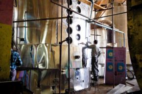 بازسازی کارخانه شکر هفت تپه ۷۰ درصد پیشرفت داشته است