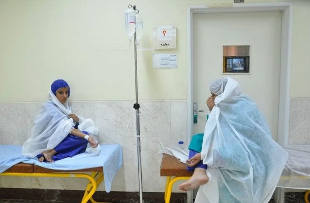 تداوم مسمومیتها در مدارس کشور؛ چندین مدرسه در ایلام، خرم آباد، همدان، آبیک، گلستان، شیراز، ارومیه، تبریز، بندرعباس و زنجان درگیر شدند تداوم مسمومیتها در مدارس کشور؛ چندین مدرسه در ایلام، خرم آباد، همدان، آبیک، گلستان، شیراز، ارومیه، تبریز، بندرعباس و زنجان درگیر شدند