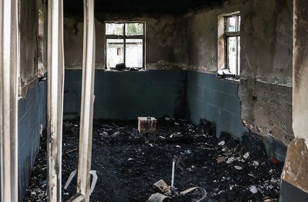 هتک حرمت ۲ امامزاده در ایلام/ آتش زدن مقبره دو امامزاده در ‌دهلران و آبدانان