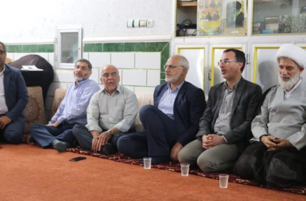 دیدار استاندار خوزستان با خانواده شهیدان محمود و حمید مختاربند+تصاویر دیدار استاندار خوزستان با خانواده شهیدان محمود و حمید مختاربند+تصاویر