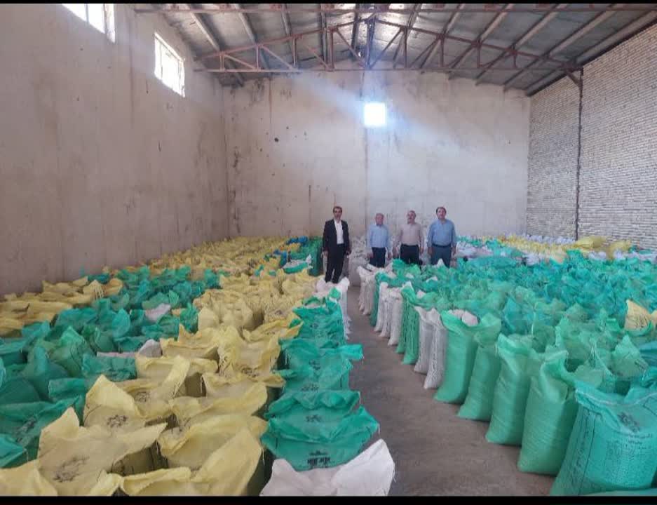 توزیع ۱۲۰۰تن نهاده دامی بین عشایر شهرستان ایذه